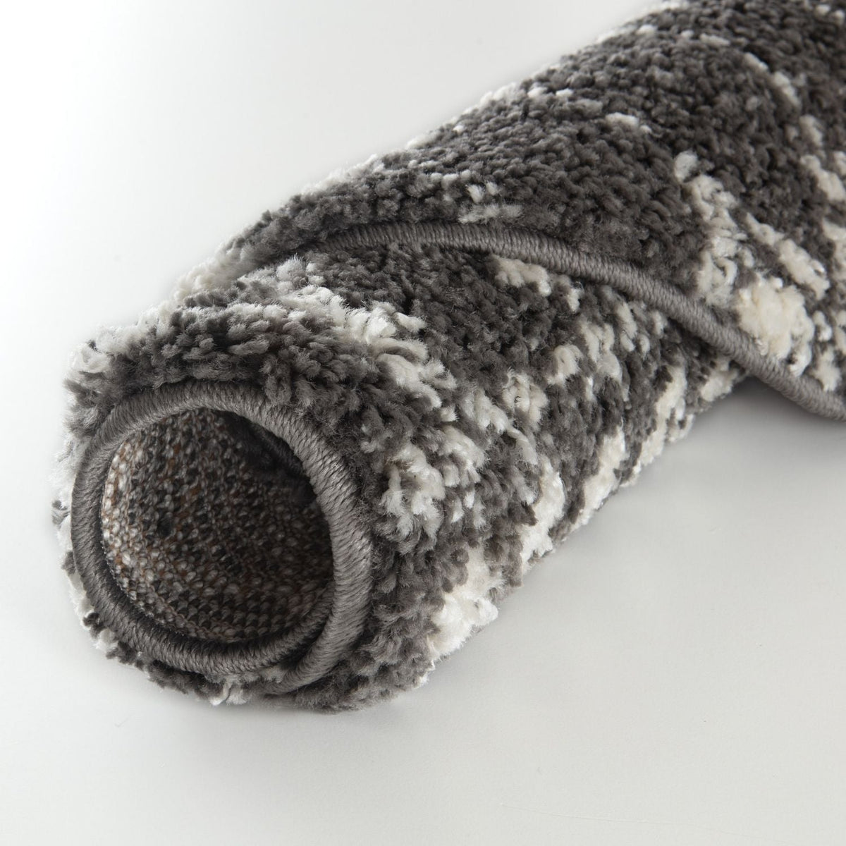 Moroccan Dark Grey Shaggy Rug | 1040
