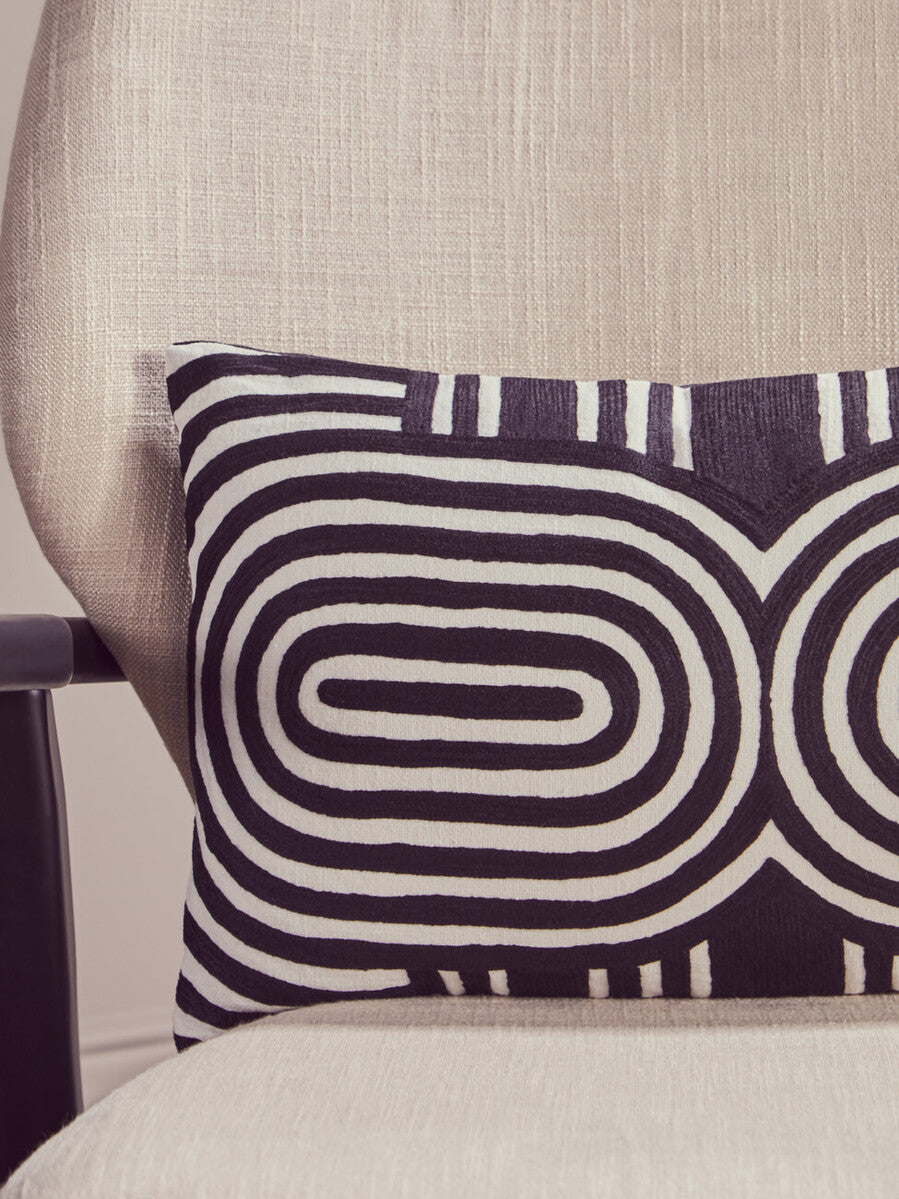 Black and White Cushion | Bosie Ozella