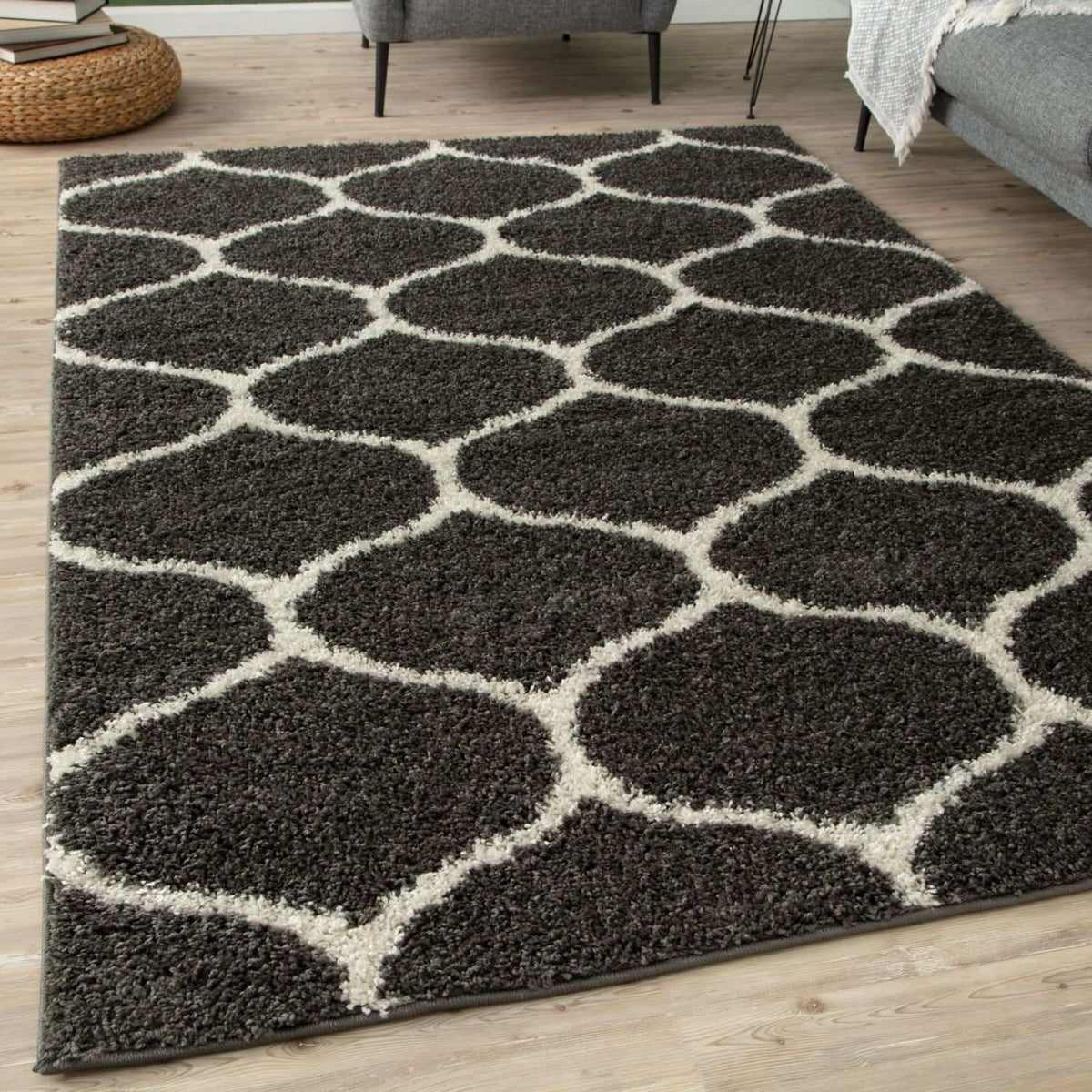 Moroccan Dark Grey Shaggy Rug | 640