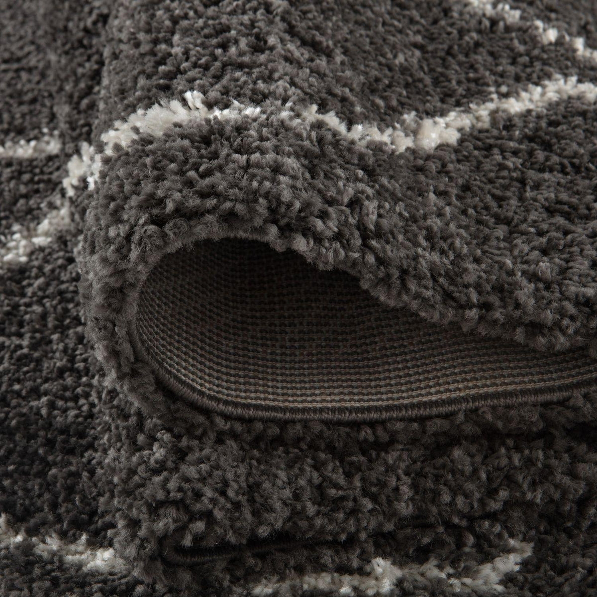 Moroccan Dark Grey Shaggy Rug | 840