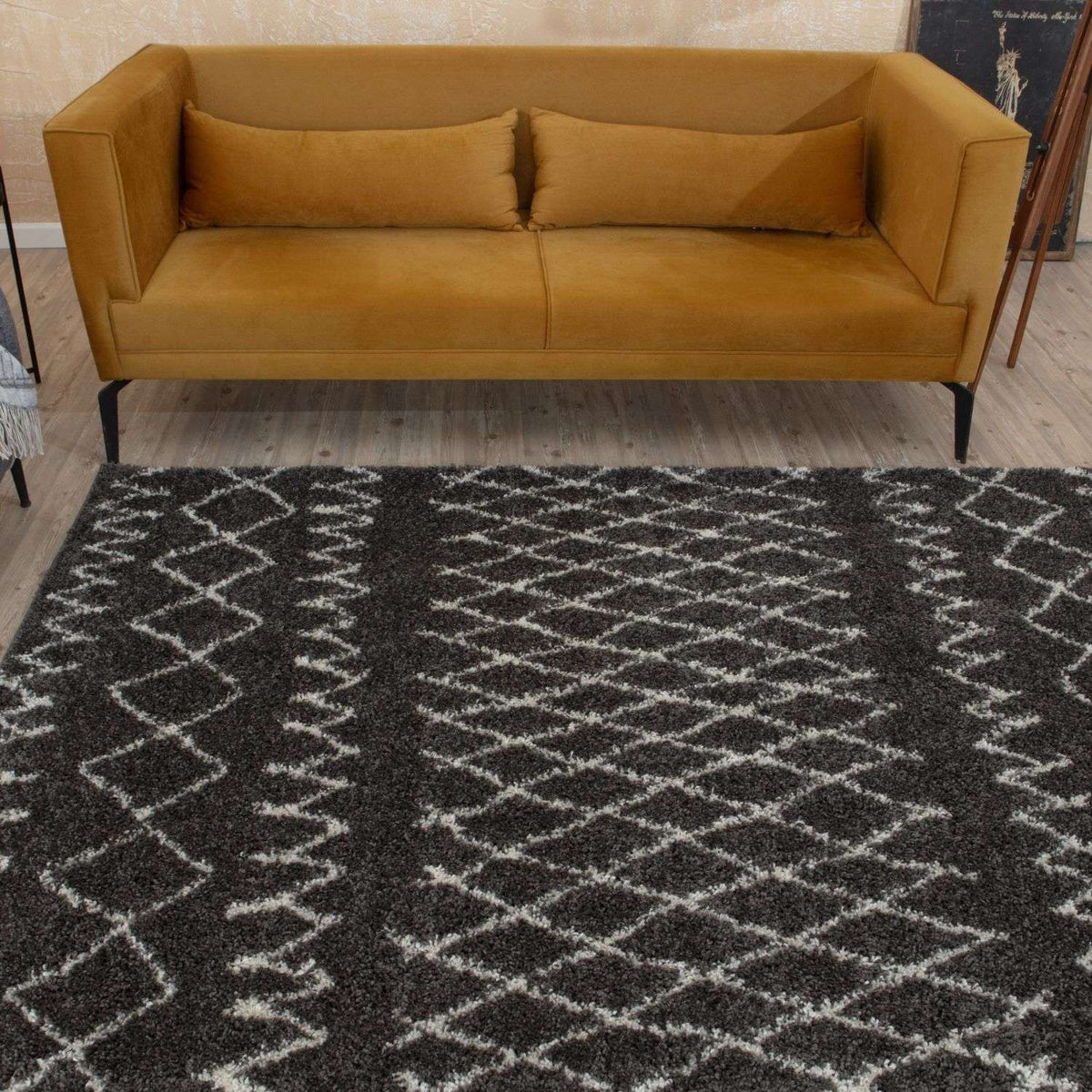 Moroccan Dark Grey Shaggy Rug | 940
