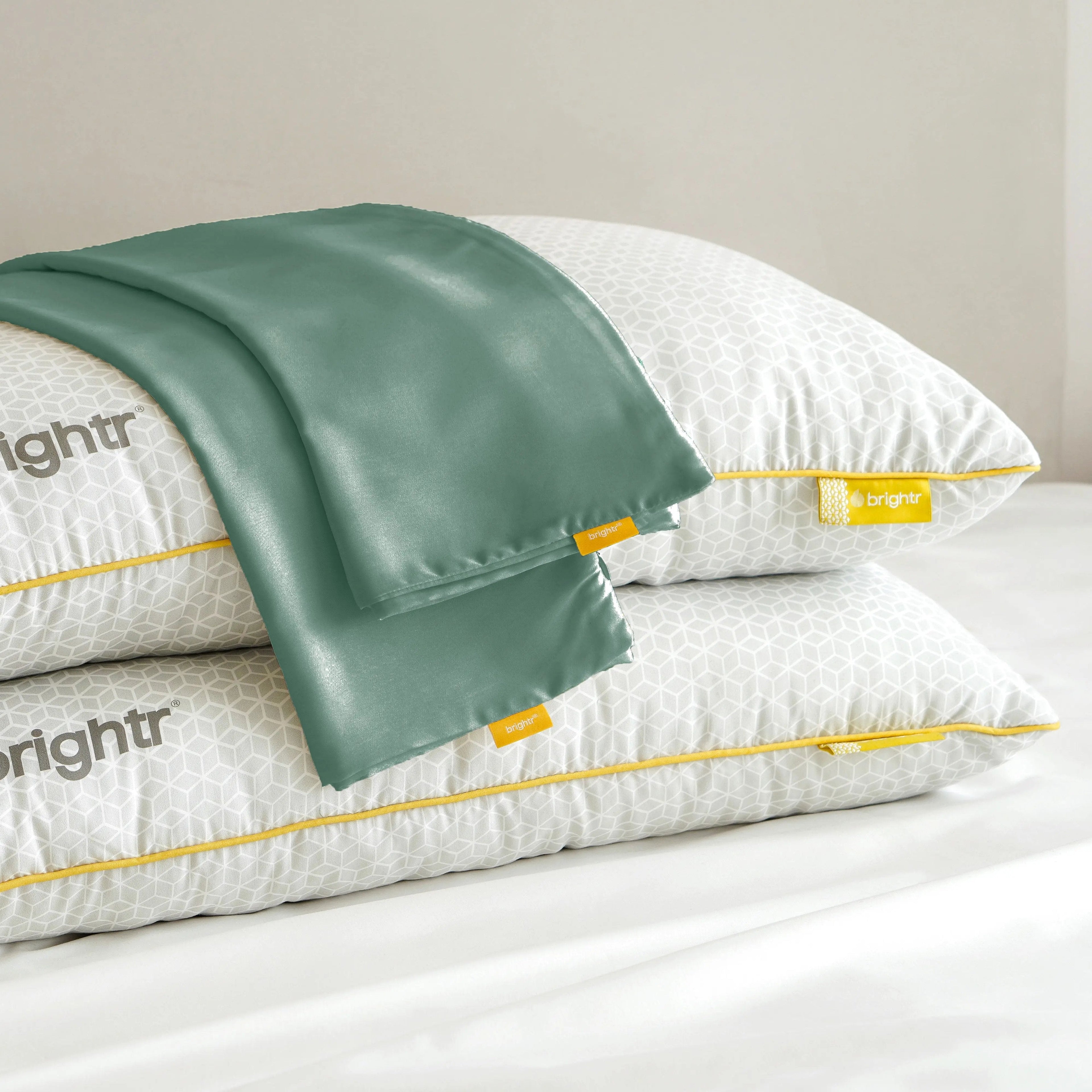 Brightr® Stella pillow & Copper pillowcase bundle