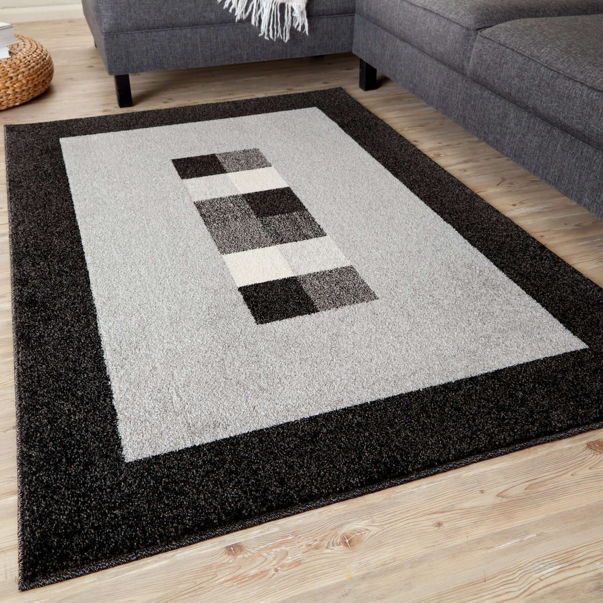 Ephesus Grey Black Rug | 7439GB