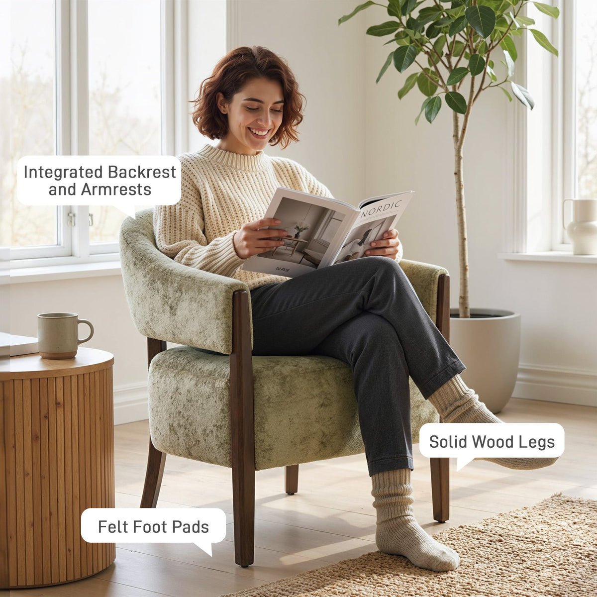 HOMCOM Accent Chair, Upholstered Tub Chair with Solid Wood Frame and Legs, Light Brown
