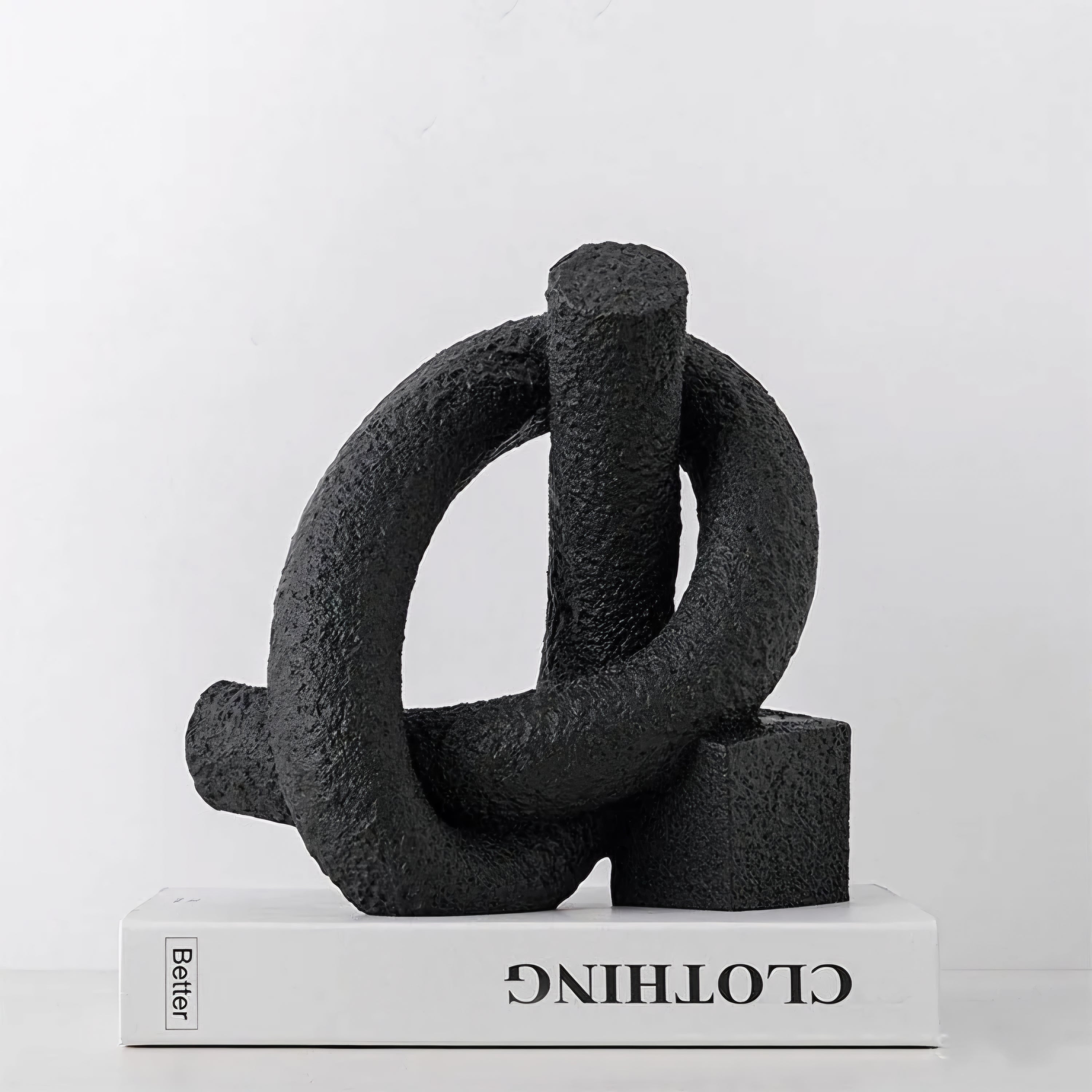 Arlo Japandi Minimalist Resin Ornament – Neutral Tone Modern Knot Sculpture