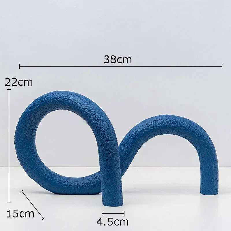 Arlo Japandi Minimalist Resin Ornament – Neutral Tone Modern Knot Sculpture
