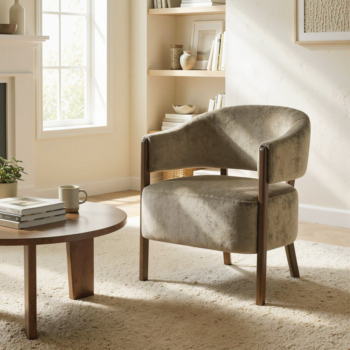 HOMCOM Accent Chair, Upholstered Tub Chair with Solid Wood Frame and Legs, Light Brown