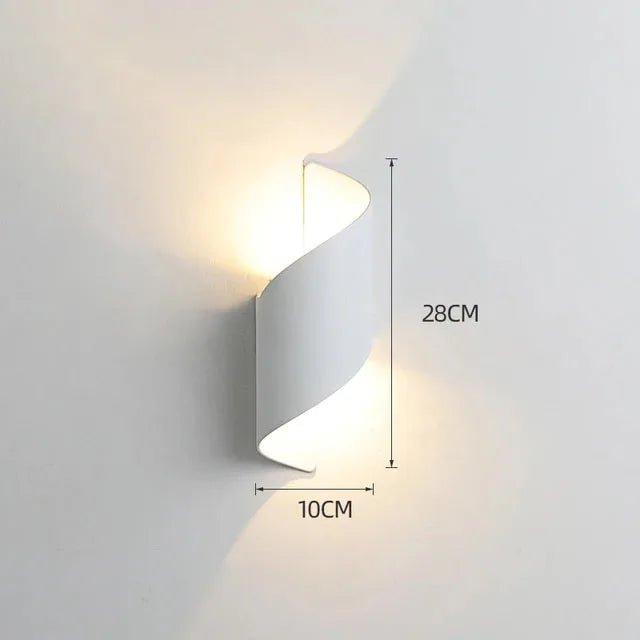 Aura 10W Modern LED Wall Light - MOOAZAA