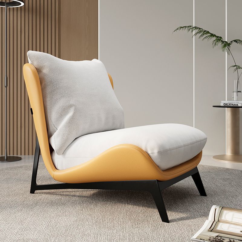 COZY NOOK LUXURY CHAIR - MOOAZAA 