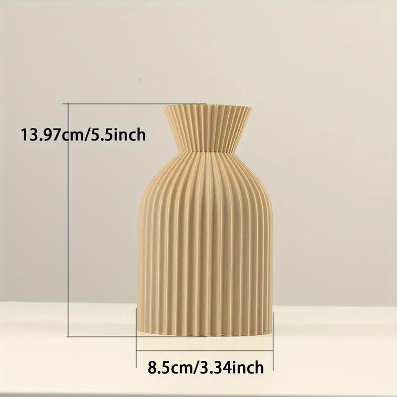 Elegant Black Plastic Vase - Boho Chic Decorative Centrepiece - MOOAZAA