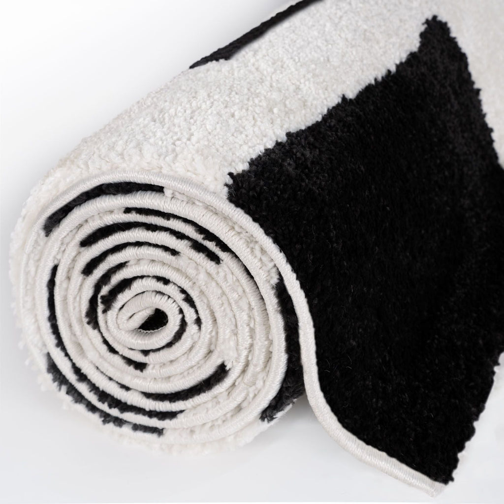 Joli Checkered Black & White Rug