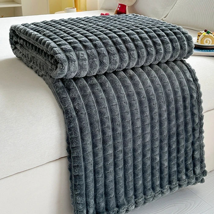 Luxury Imitation Fur Flannel Blanket – Ultra-Soft Winter Throw