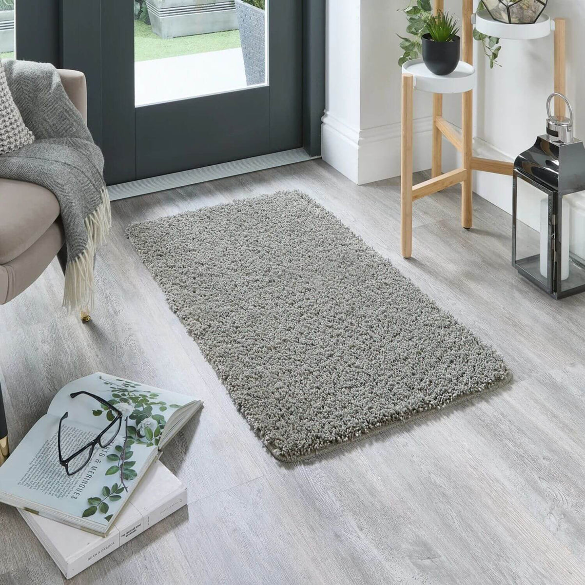 Washable Ghost Grey Shaggy Rug - MOOAZAA