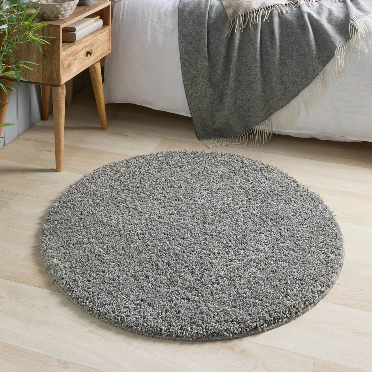 Washable Ghost Grey Shaggy Rug - MOOAZAA