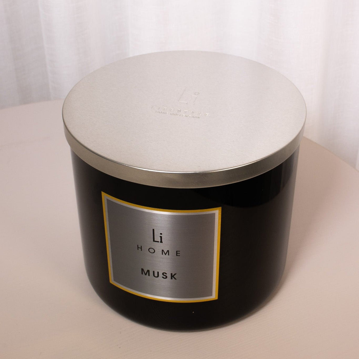 XL Candle - Musk - MOOAZAA