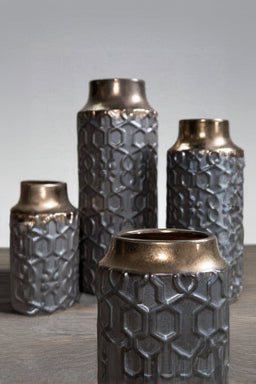 Zircon Small Ceramic Vase - MOOAZAA